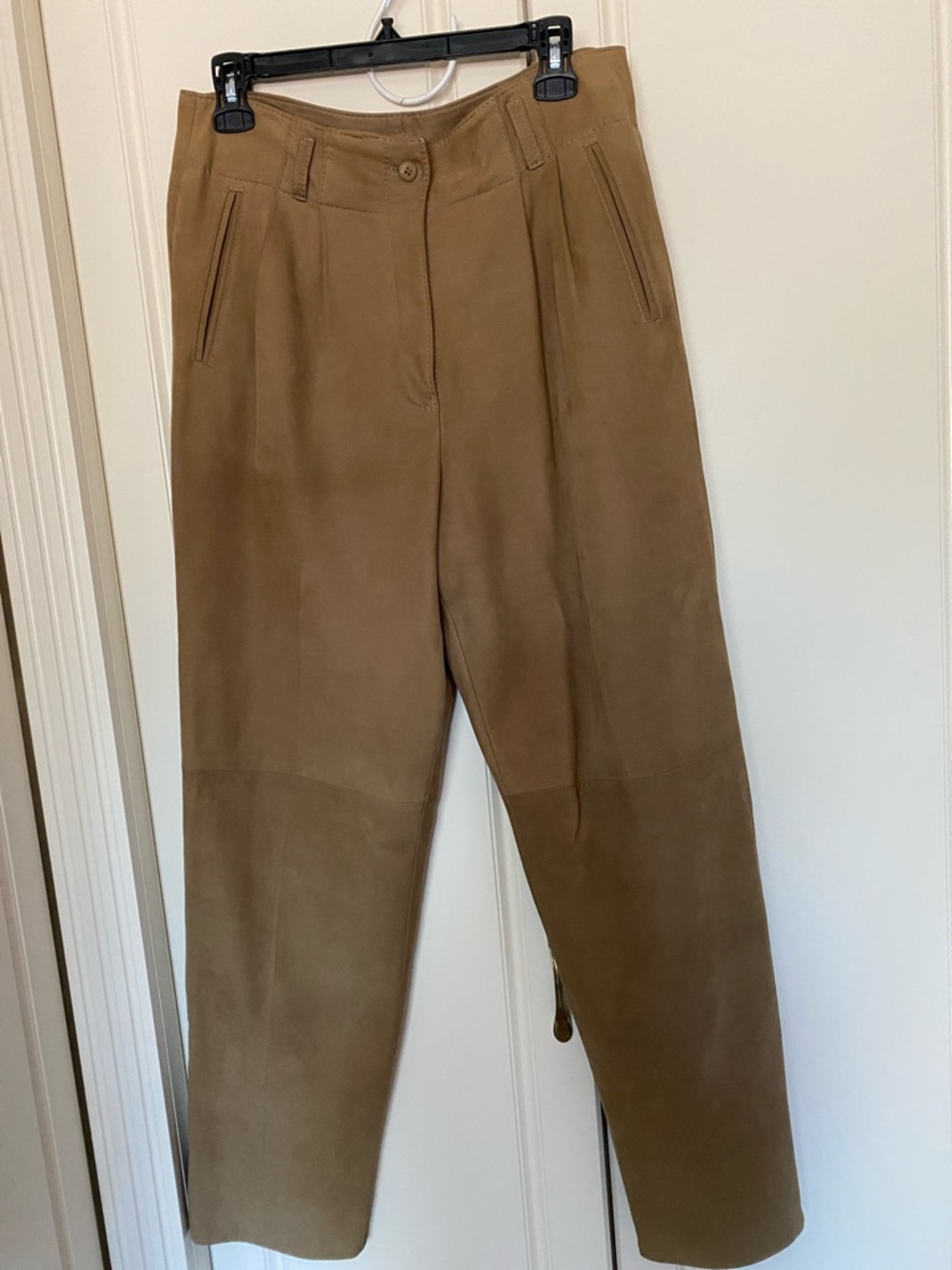 High-Rise Straight-Leg Leather Pants in Warm Tan